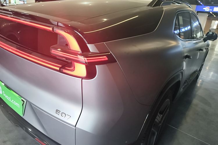 长安启源E07 2025款 纯电 四驱 90kWh Ultra高性能版车身外观9