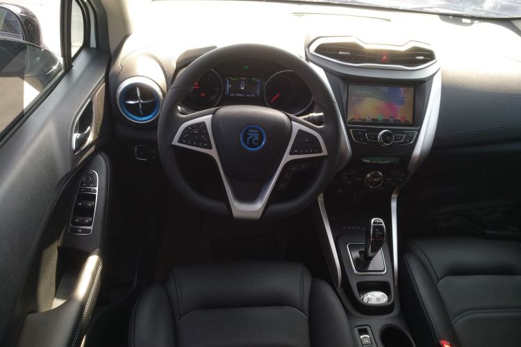 比亚迪 元新能源 2018款 EV360 智联炫酷型局部细节13