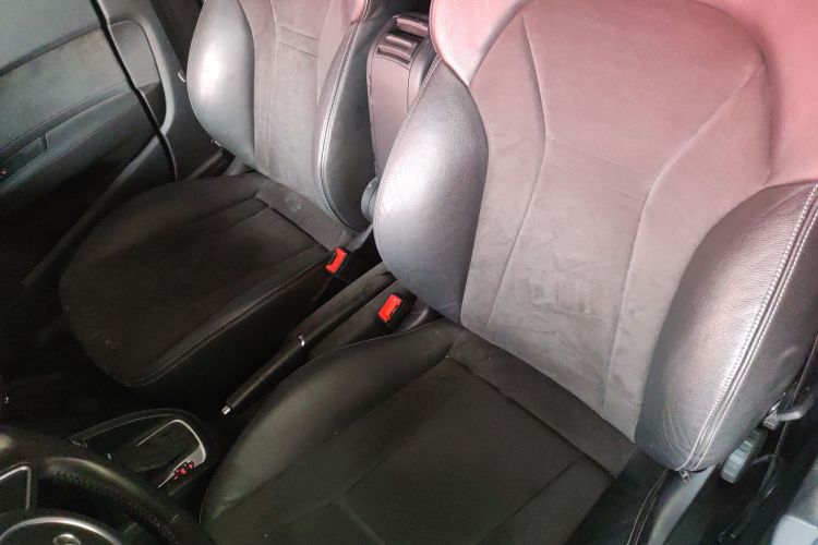 奥迪A1 2016款 30 TFSI Sportback Design风尚版局部细节19