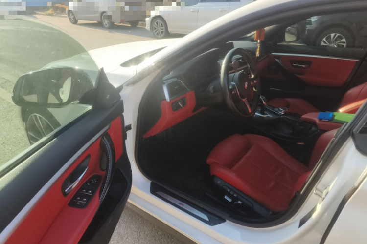 宝马4系 2017款 430i Gran Coupe M运动套装中控内饰20