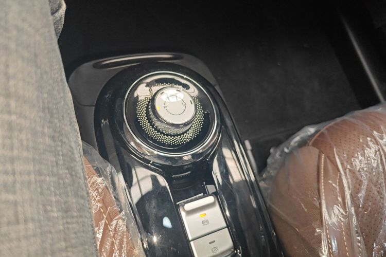 五菱汽车 五菱缤果 2024款 333km 悦享款中控内饰18