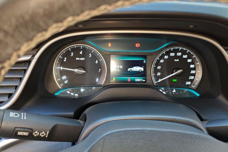 别克 英朗 2019款 18T 自动互联精英型 国VI中控内饰15
