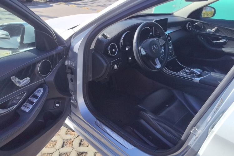 奔驰C级 2016款 C 180 L 运动型中控内饰20