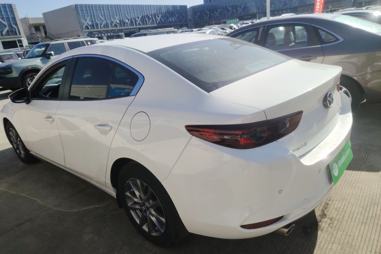 马自达3 昂克赛拉 2020款 1.5L 自动质悦天窗版车身外观4