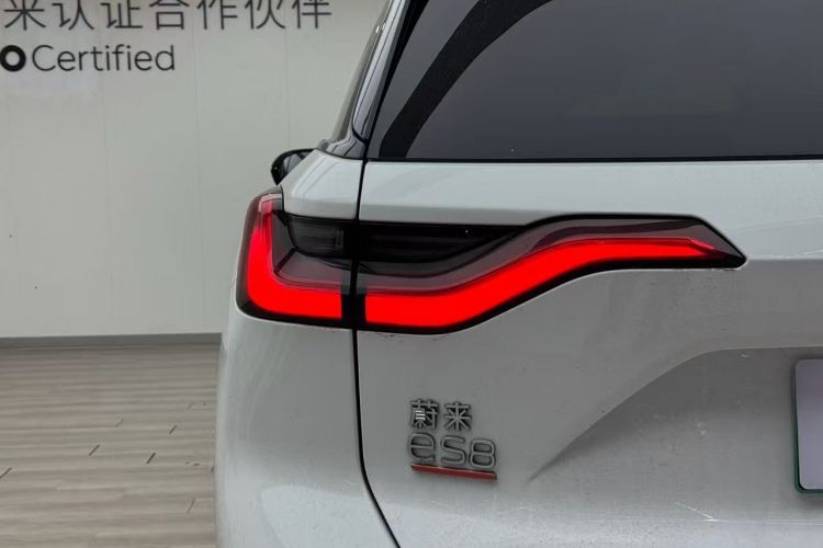 蔚来ES8 2020款 580KM 签名版 六座版车身外观9