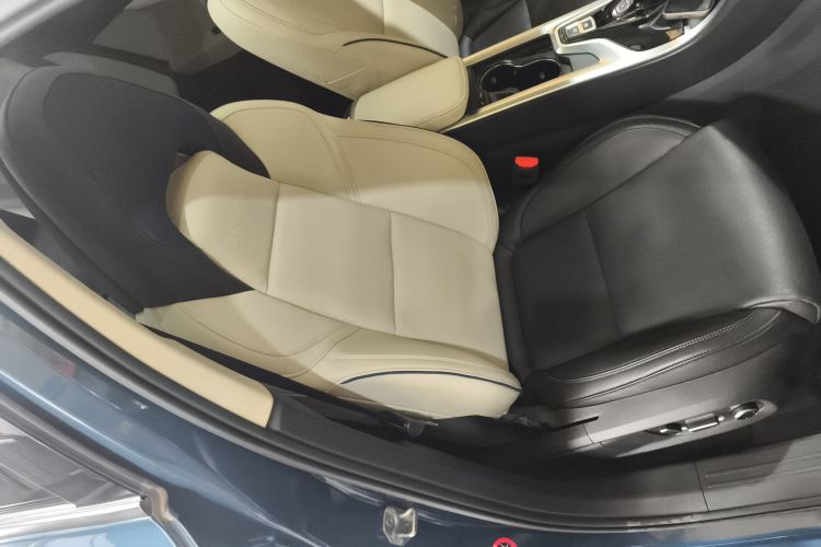 领克01 2019款 2.0T 两驱耀Pro版 国VI中控内饰41