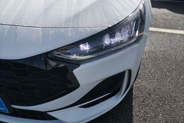 福特 福克斯 2022款 三厢 EcoBoost 180 自动ST Line车身外观36