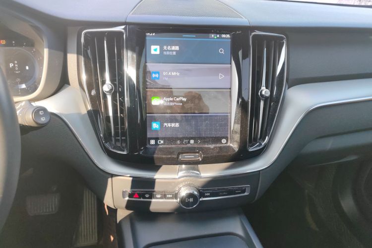 沃尔沃XC60 2022款 B5 四驱智逸豪华版中控内饰16
