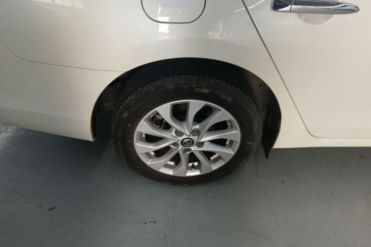 日产 轩逸 2022款 经典 1.6XE CVT舒适版车身外观6008