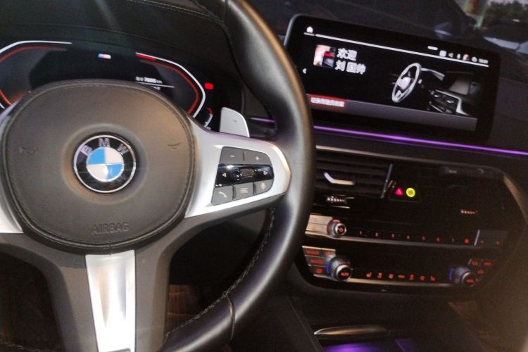 宝马5系(进口) 2022款 改款 530i M运动套装中控内饰7002