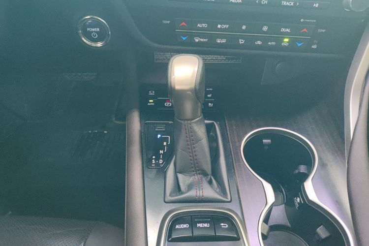 雷克萨斯RX 2016款 450h 四驱豪华版中控内饰18