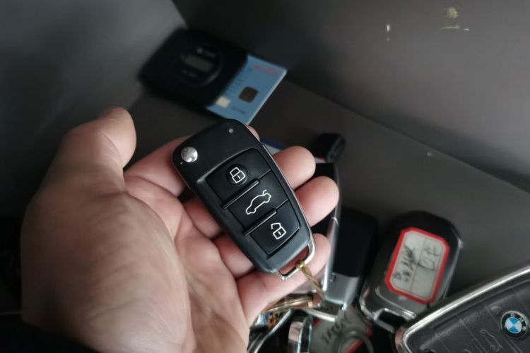 凯迪拉克XT4 2020款 改款 28T 两驱技术型中控内饰11