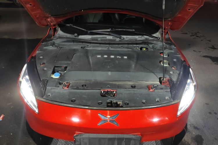 小鹏G3 2019款 悦享版机舱底盘24