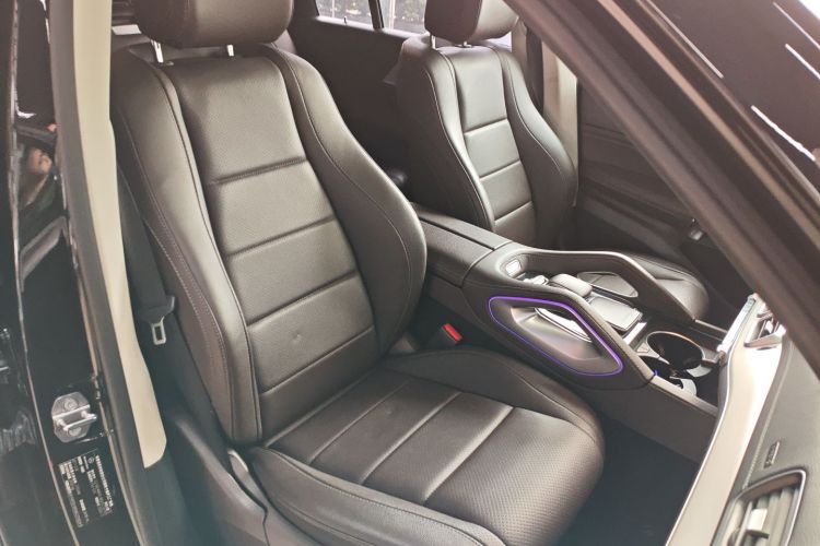 奔驰GLE 2021款 GLE 450 4MATIC 动感型局部细节41