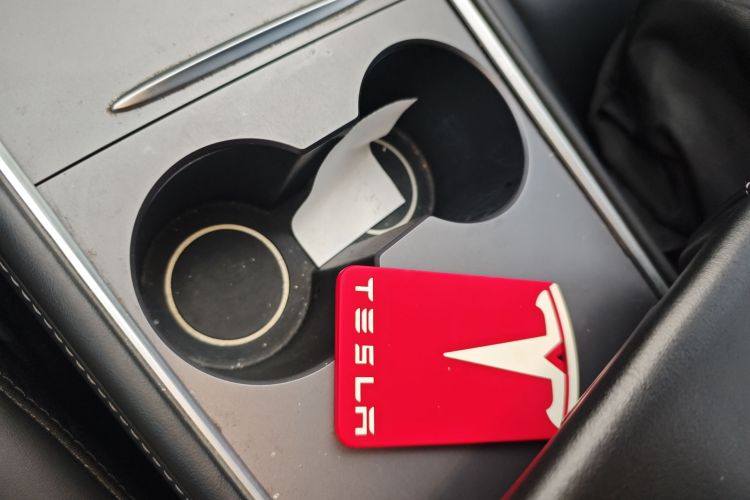 特斯拉 Model 3 2021款 标准续航后驱升级版中控内饰7001