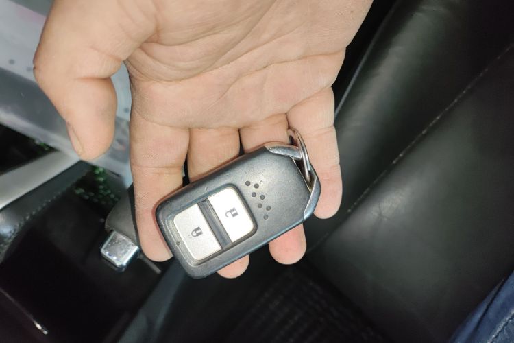 本田 歌诗图 2014款 2.4L 豪华导航版中控内饰7001