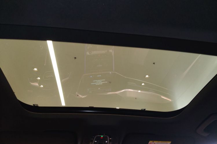 奥迪A6L 2022款 40 TFSI 豪华动感型中控内饰22