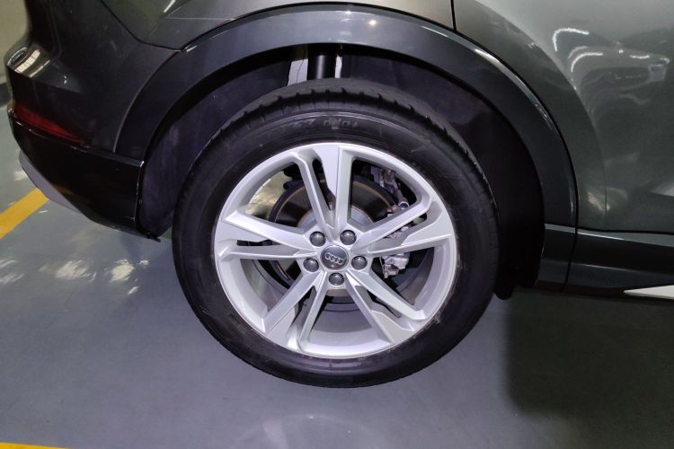 奥迪Q3 2020款 40 TFSI 时尚致雅型车身外观6008