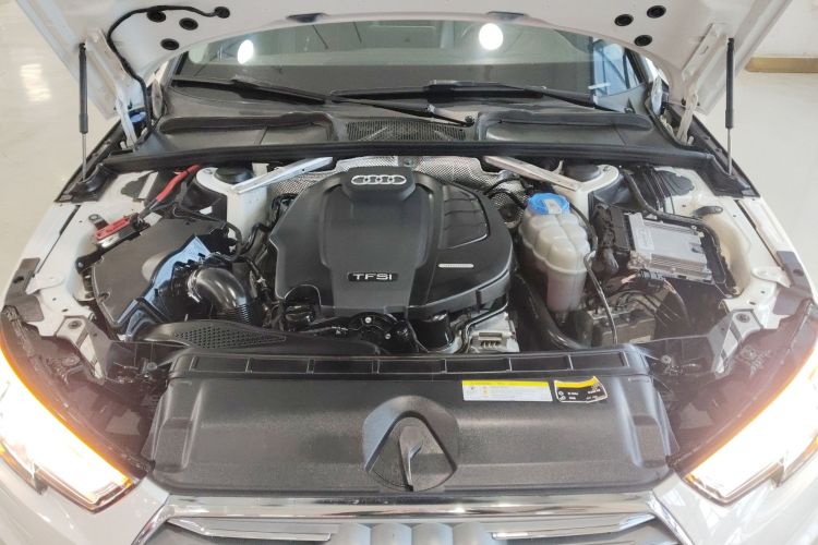 奥迪A4L 2018款 30周年年型 40 TFSI 时尚型局部细节24