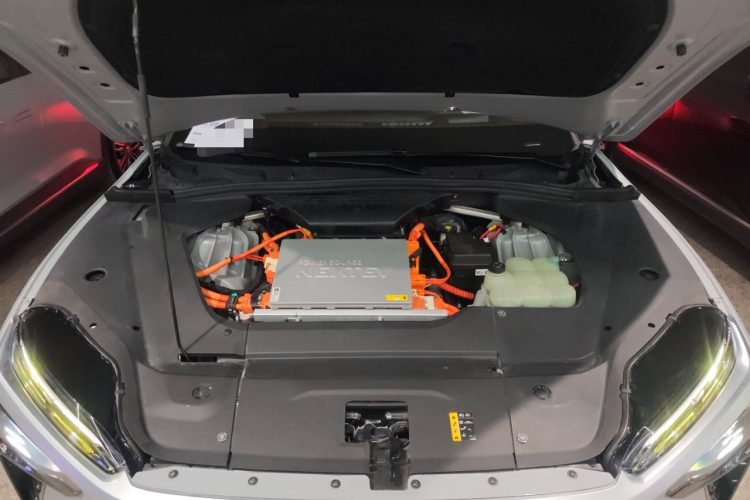 蔚来ES8 2020款 450KM 签名版 七座版局部细节24