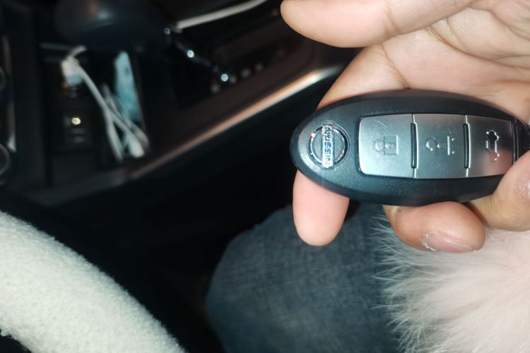 日产 轩逸 2022款 经典 1.6XE CVT舒适版中控内饰11