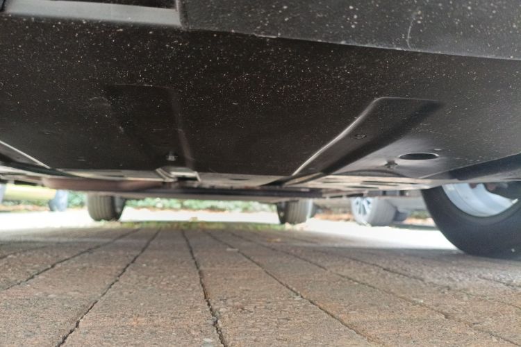 比亚迪 秦PLUS 2023款 冠军版 DM-i 120KM领先型局部细节9008