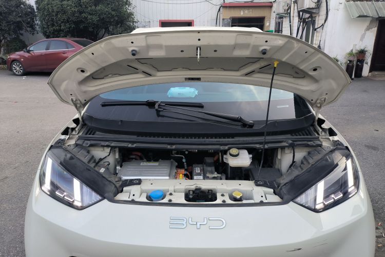 比亚迪 海鸥 2025款 305km 自由版机舱底盘24