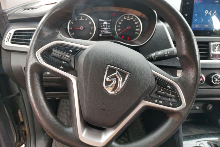 宝骏730 2019款 1.5T CVT时尚型 7座 国V中控内饰13