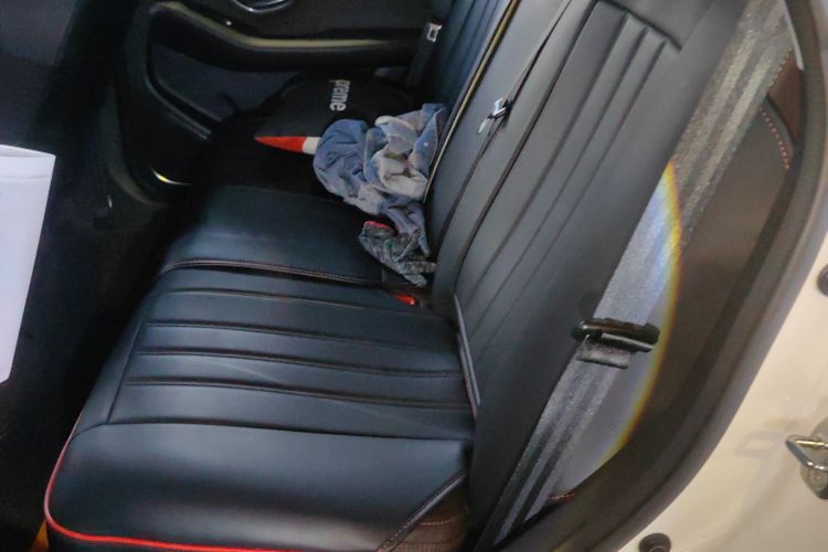 捷途X90 PLUS 2021款 1.6TD DCT别墅 5座中控内饰7004