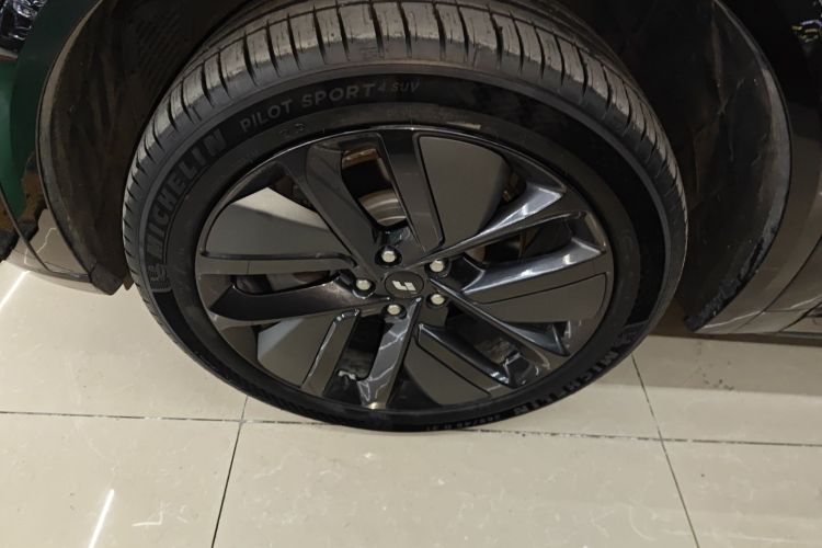 理想汽车 理想L8 2024款 Max车身外观6007