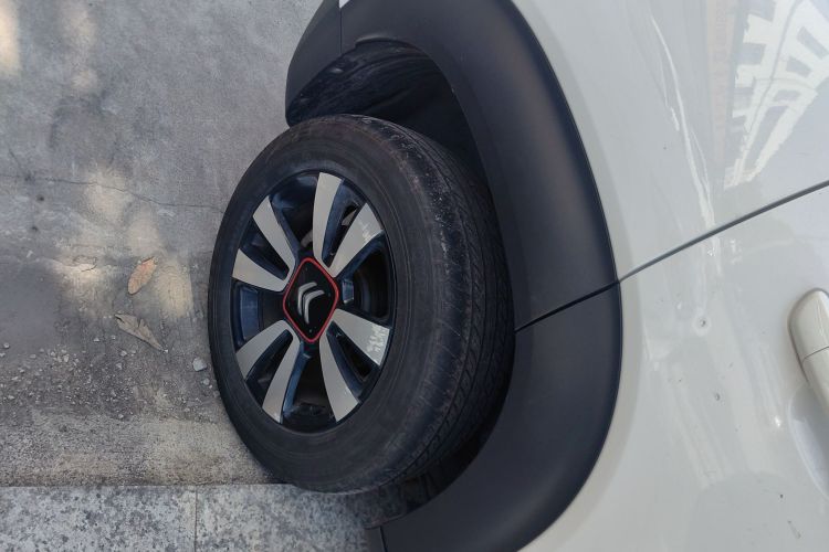 雪铁龙 云逸 C4 AIRCROSS 2018款 350THP 自动互联网逸智版车身外观6008