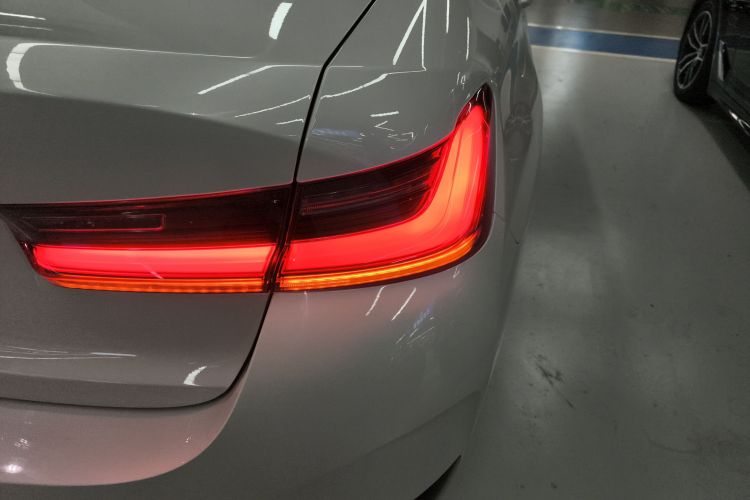 宝马i3 2022款 eDrive 35 L车身外观6006