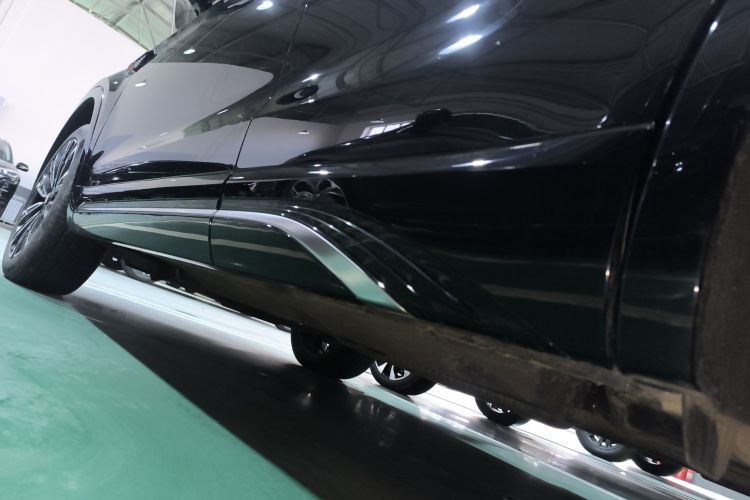 红旗HS5 2023款 2.0T 四驱旗享Pro版局部细节9002