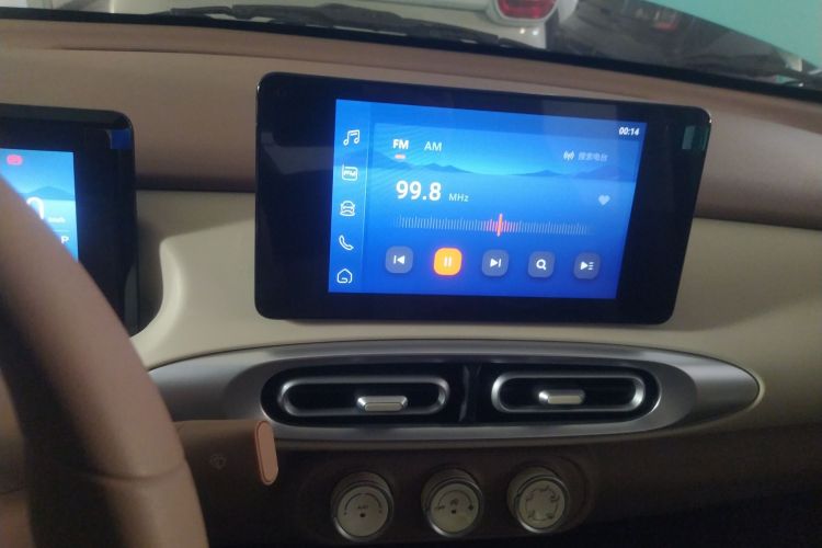 五菱汽车 宏光MINIEV 2025款 四门版 臻享+款中控内饰16