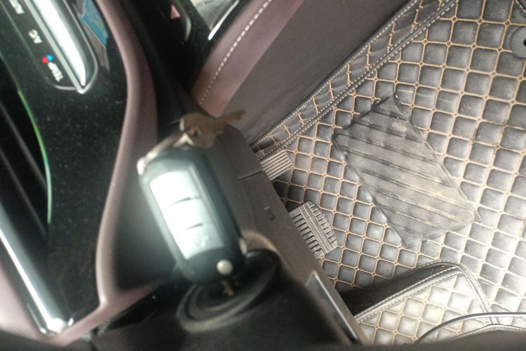 广汽传祺 传祺M6 2023款 PRO 270T DCT精英版中控内饰11