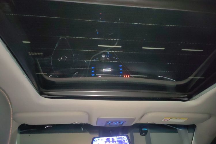 丰田 凯美瑞 2019款 2.5G 豪华版 国VI中控内饰22