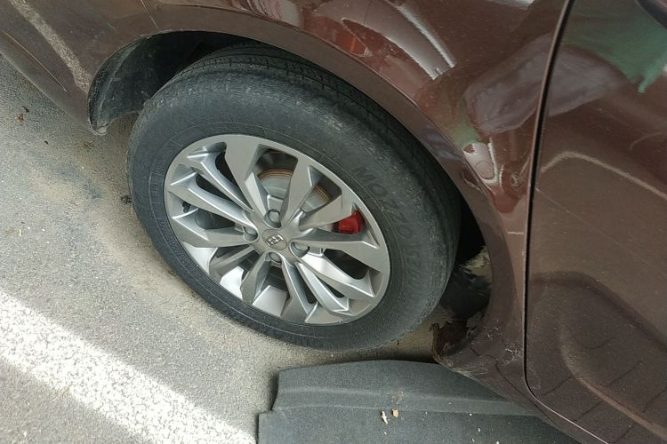 吉利汽车 远景 2017款 1.5L 自动幸福版车身外观6008