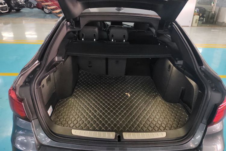 宝马3系GT 2020款 320i M运动套装局部细节23