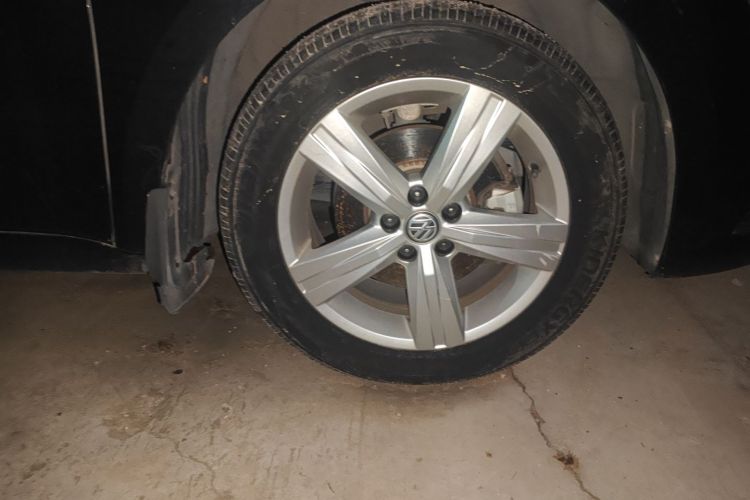 大众 朗逸 2017款 1.6L 自动风尚版车身外观10