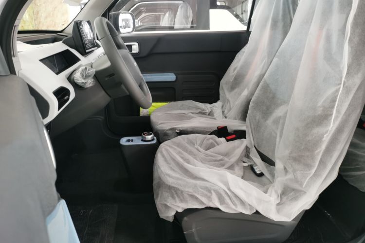 吉利银河 2024款 熊猫mini 200km 耐力熊中控内饰19