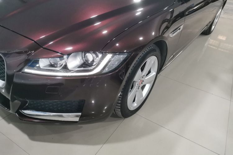 捷豹XFL 2018款 XFL 2.0T 200PS 精英版局部细节36