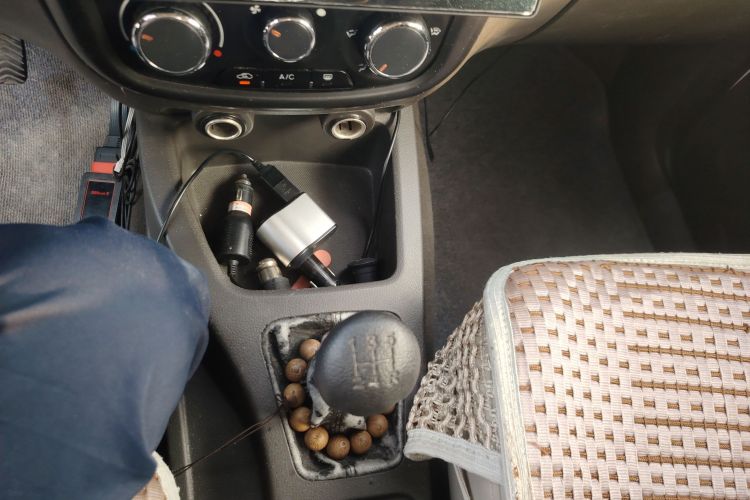 五菱汽车 五菱荣光V 2018款 1.5L标准型中控内饰18