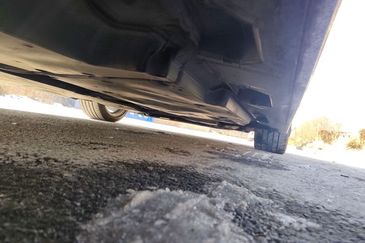 丰田 凯美瑞 2024款 双擎 2.0HXS 运动Plus版局部细节9002