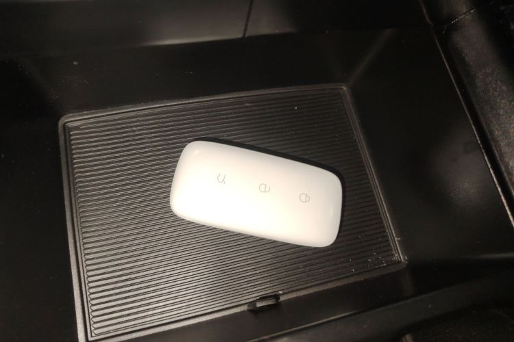 吉利银河 银河L7 2025款 EM-i 115km 探索版中控内饰7001