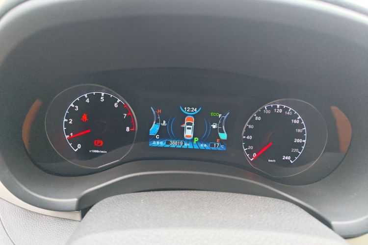 比亚迪 宋 2016款 2.0TID 自动尊贵型局部细节14