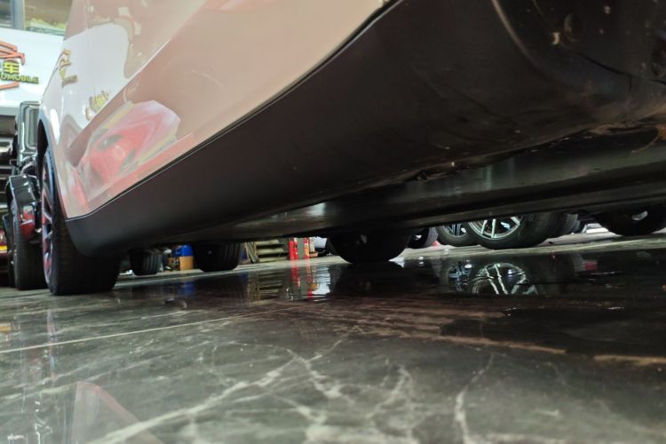 特斯拉 Model Y 2021款 长续航全轮驱动版 3D7局部细节9001