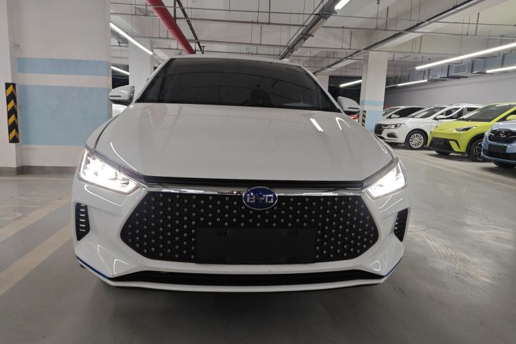 比亚迪e2 2020款 升级版 高续航版 豪华型车身外观2