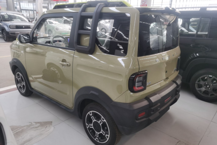 吉利银河 2025款 210km 熊猫骑士车身外观4