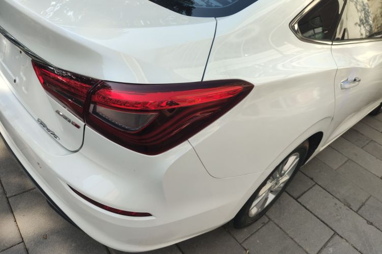 长安 逸动 2019款 高能版 1.6L GDI 自动先锋型 国VI车身外观9