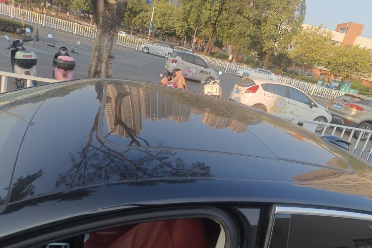 红旗H5 2024款 2.0T 自动智联旗畅版局部细节57